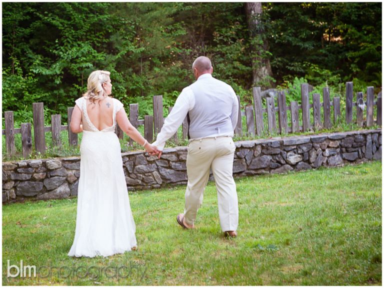 87_Mat_&_Lisa_Backyard_Wedding