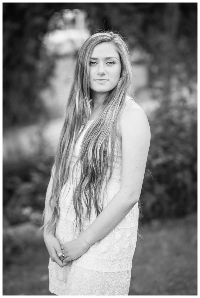 High School Senior,Madeline Ciocci,Natural Light,Outdoor,Peterborough Portrait Photographer,Photography,Senior,Senior Photos,Senior Portraits,