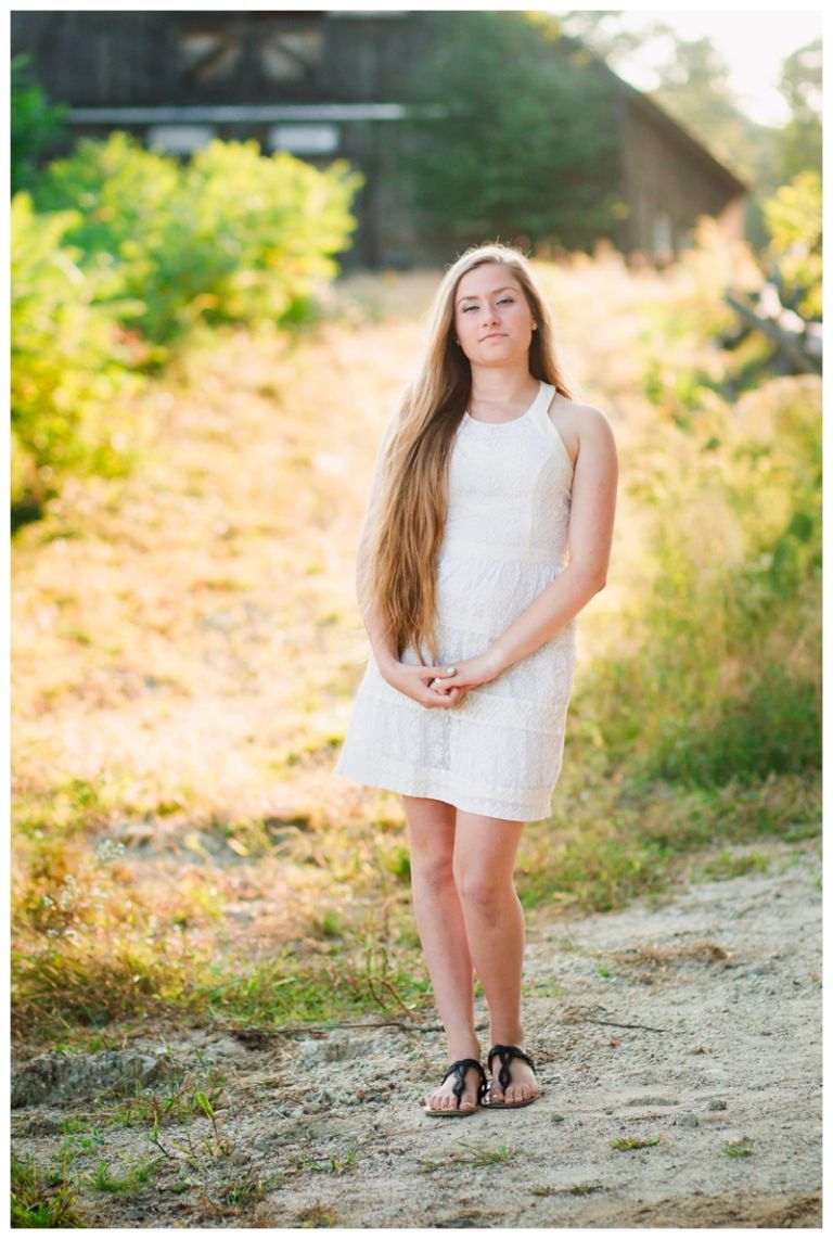 High School Senior,Madeline Ciocci,Natural Light,Outdoor,Peterborough Portrait Photographer,Photography,Senior,Senior Photos,Senior Portraits,