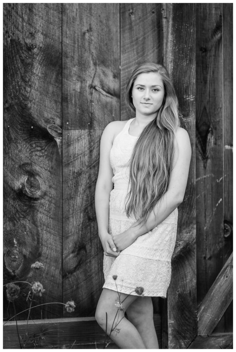 High School Senior,Madeline Ciocci,Natural Light,Outdoor,Peterborough Portrait Photographer,Photography,Senior,Senior Photos,Senior Portraits,