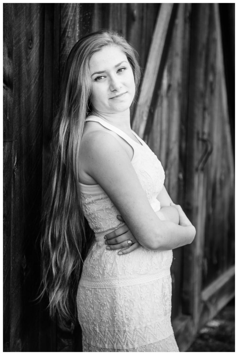 High School Senior,Madeline Ciocci,Natural Light,Outdoor,Peterborough Portrait Photographer,Photography,Senior,Senior Photos,Senior Portraits,