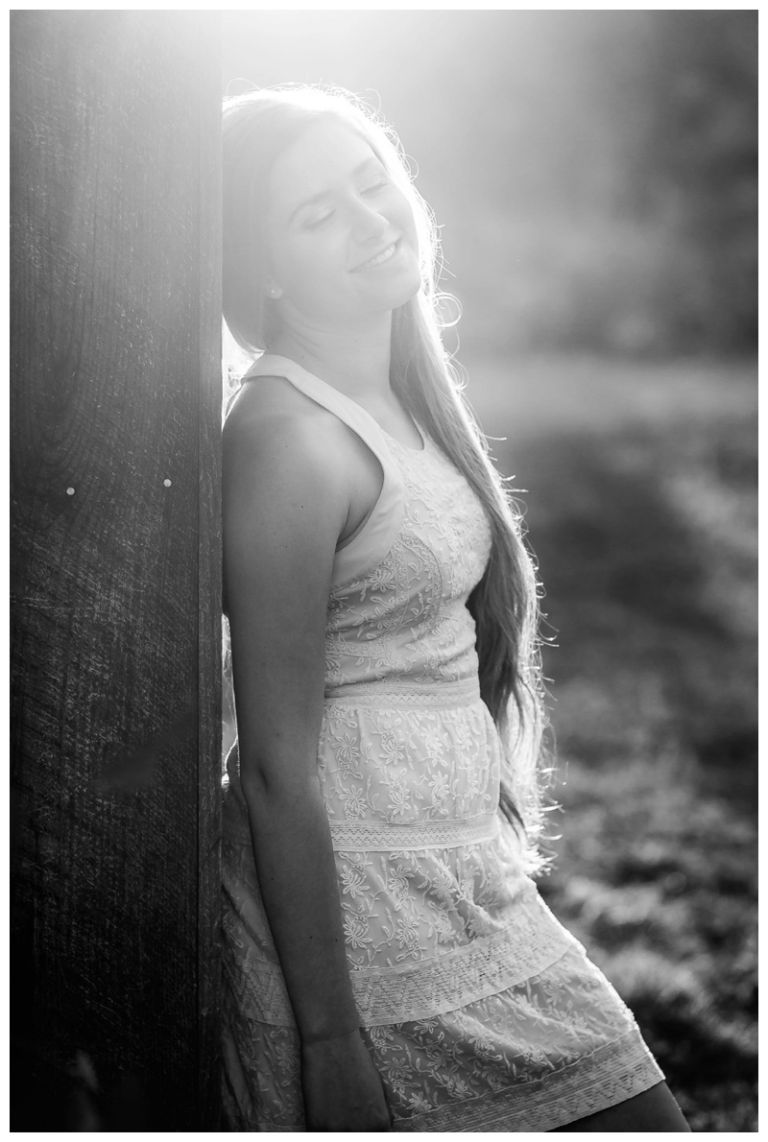 High School Senior,Madeline Ciocci,Natural Light,Outdoor,Peterborough Portrait Photographer,Photography,Senior,Senior Photos,Senior Portraits,