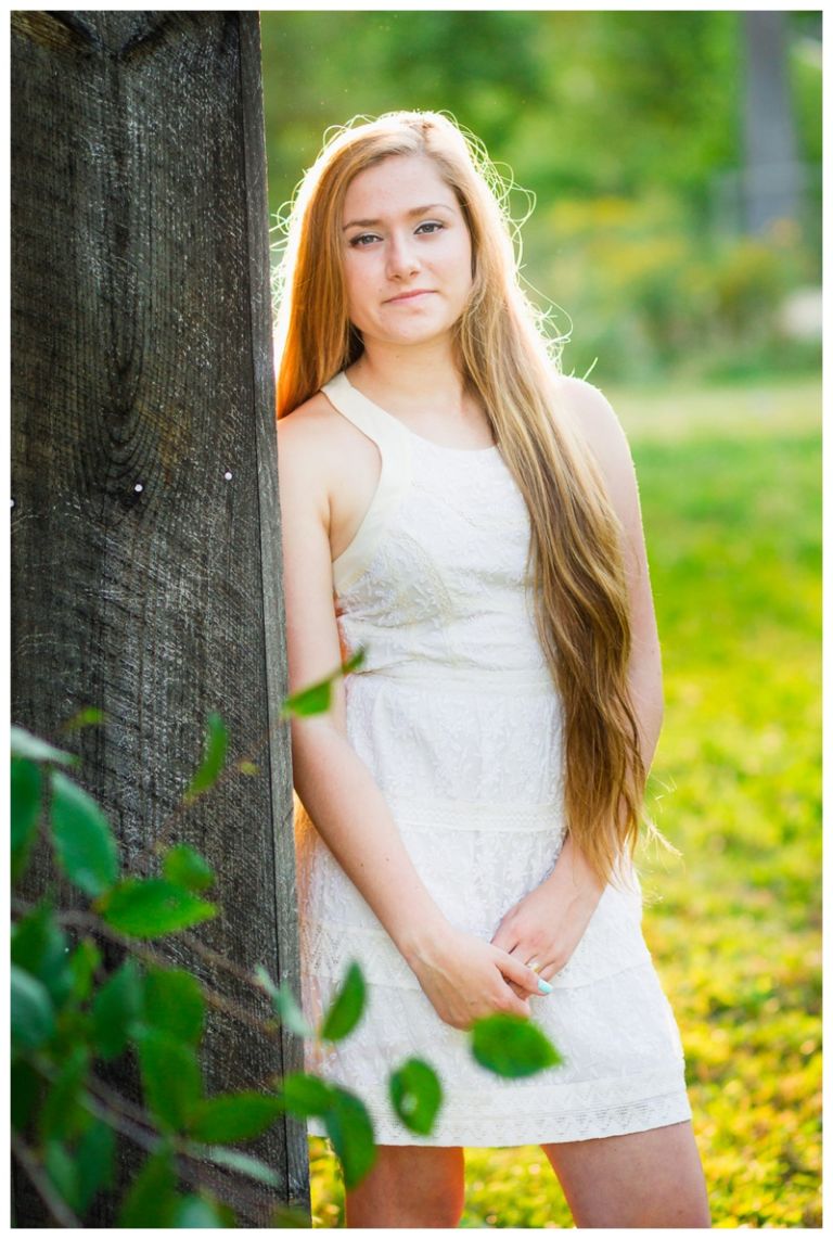 High School Senior,Madeline Ciocci,Natural Light,Outdoor,Peterborough Portrait Photographer,Photography,Senior,Senior Photos,Senior Portraits,